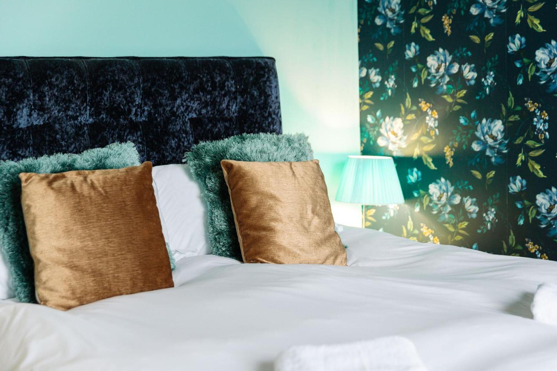 Clevelands Country House Coastal & Countryside Wroxall  エクステリア 写真